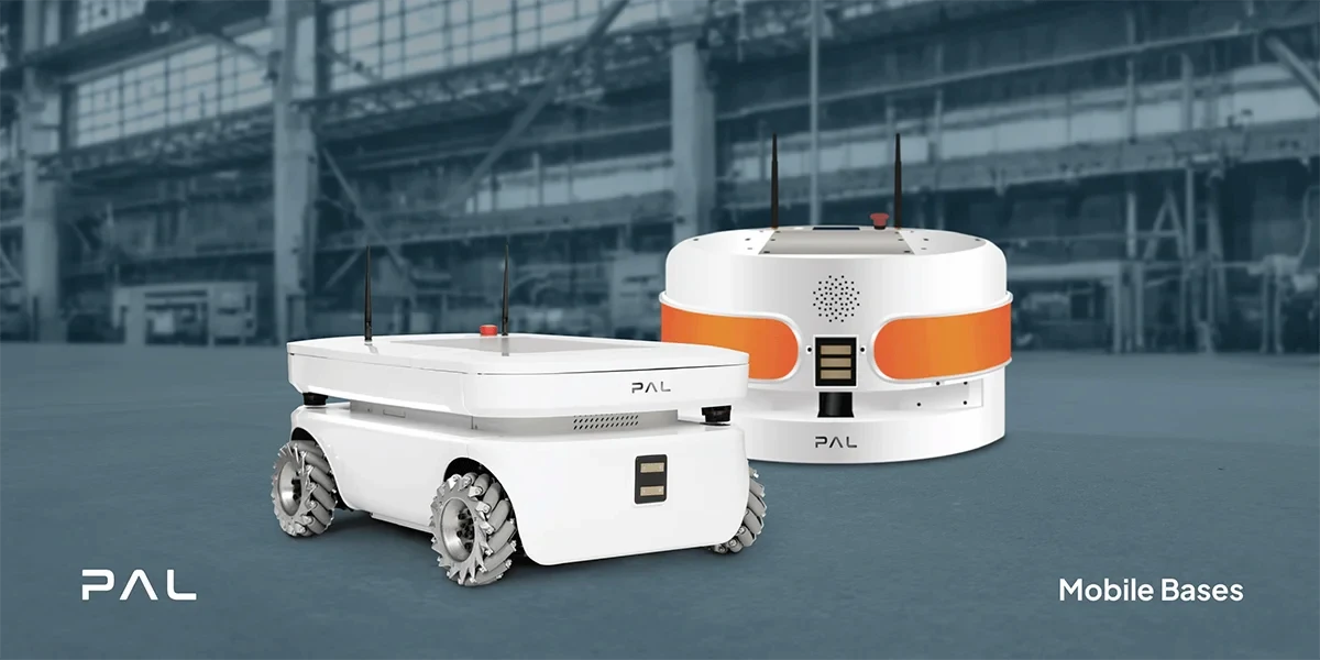 PAL Robotics' autonomous mobile robots (AMR): TIAGo OMNI Base and TIAGo Base
